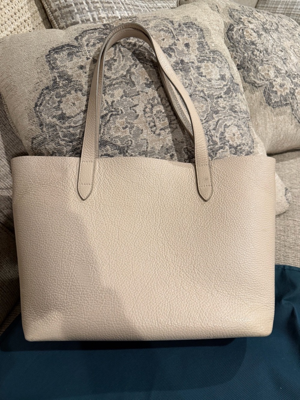 Cuyana Easy Tote Pebbled Leather Cream Ivory Large Minimalist Work Bag
